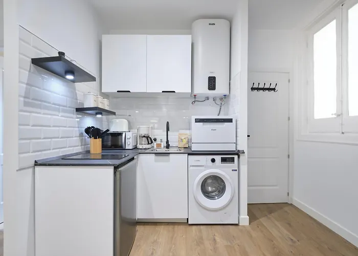 Lovely Apartments - Completo Apartamento En Excelente Ubicacion En Madrid